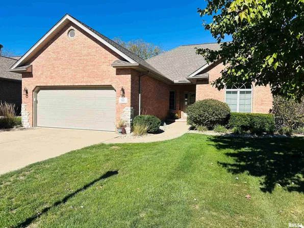 321 Garnet Dr, Morton, IL 61550