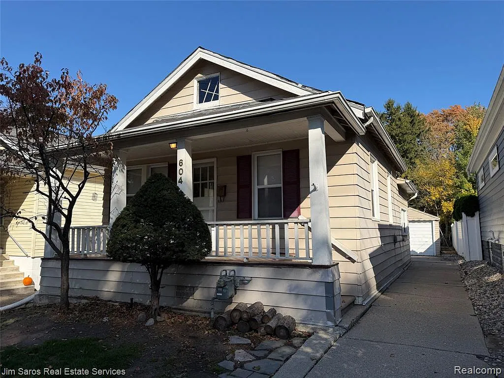 2 bed, 676 sqft, $1,400 — Photo 2