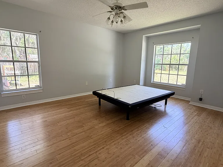 32550 Lakeshore Dr — Photo 9