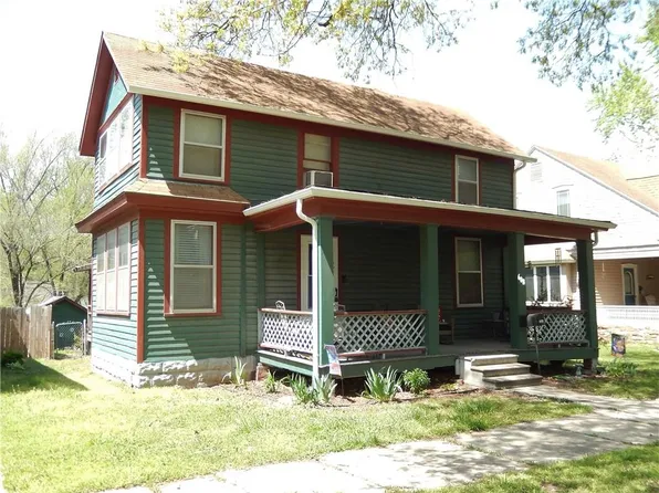 608 S Poplar St, Ottawa, KS 66067