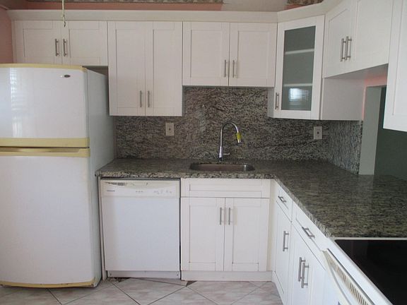 3rd image of 1401 NE Miami Gardens Drive #488