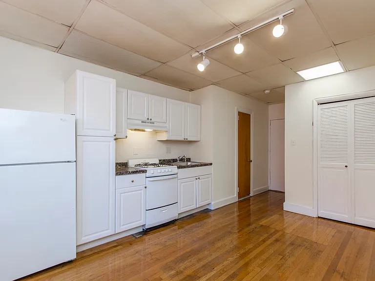 Juniper Place — Photo 36