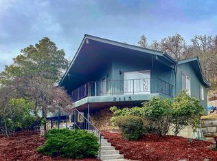 2115 NW Delridge Ave, Roseburg, OR 97471