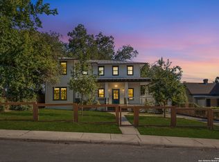 1126 E Crockett St, San Antonio, TX 78202