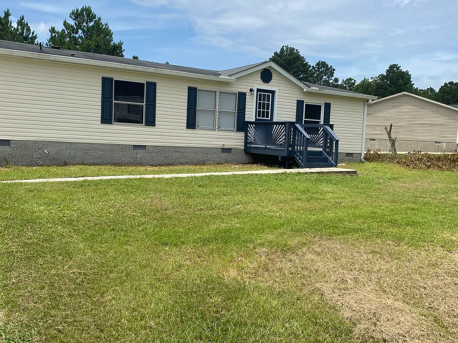 3 bed, 1344 sqft, $1,375 — Photo 1