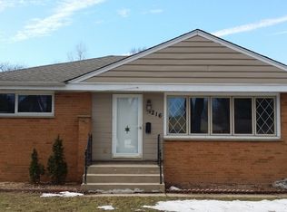 1216 Indian Dr, Elgin, IL 60120