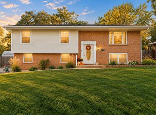 603 Driftwood Dr, Lowell, IN 46356