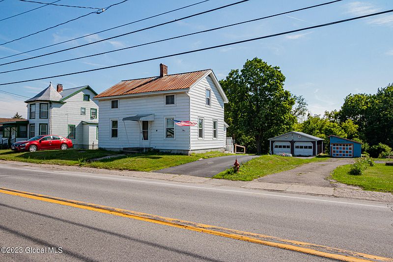 3rd image of 50 E Main Street