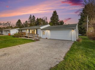 9350 Peck Rd, Greenville, MI 48838