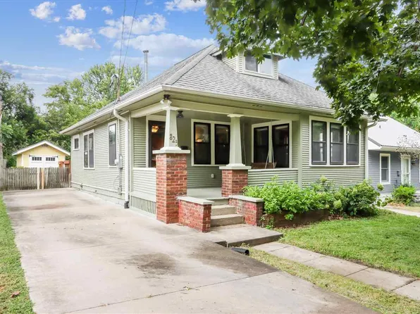 823 3rd Ave, Iowa City, IA 52240