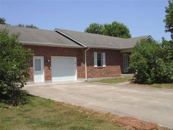 2 Dogwood Ct, Montgomery City, MO 63361
