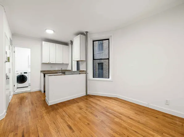 110 9th Avenue image 1 of 5