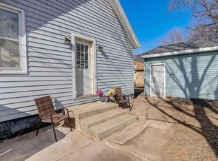 416 E Carroll St, Portage, WI 53901