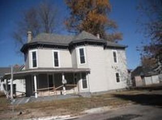 902 N Main St, Rushville, IN