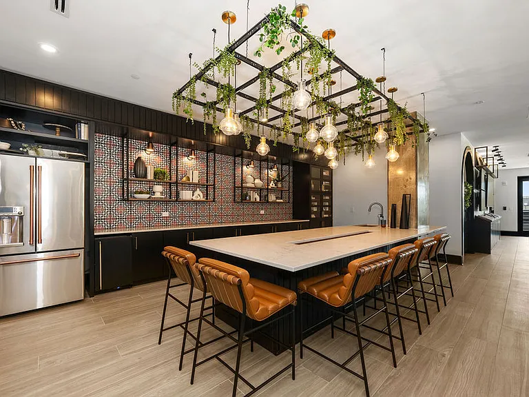 The Rowe at Commonwealth — Photo 46