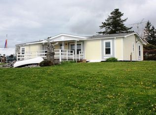 1667 Phillip St, Oak Harbor, WA 98277