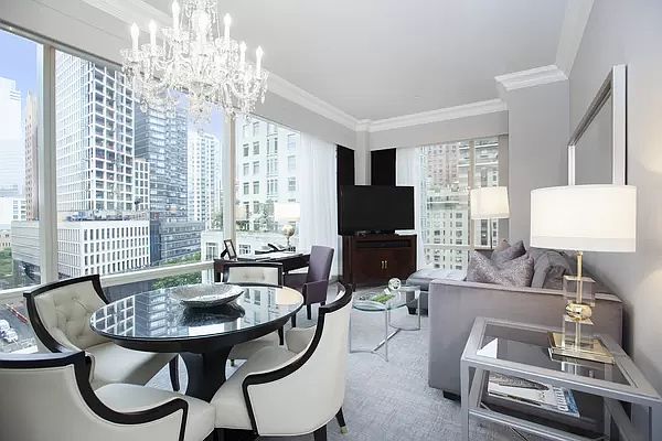 1st image of 1 Central Park W #1022