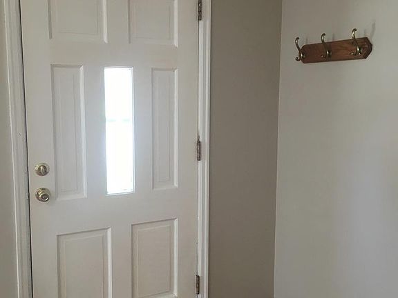 5th image of 3053 S 47th St