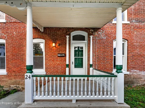 24 Slocum Ave, Tunkhannock, PA 18657