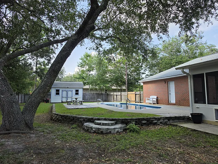 2501 Elkhart Dr — Photo 29