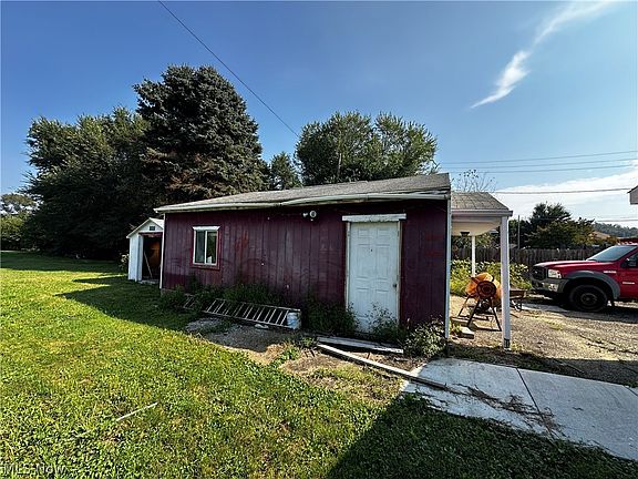 5th image of 1316 N 5th St