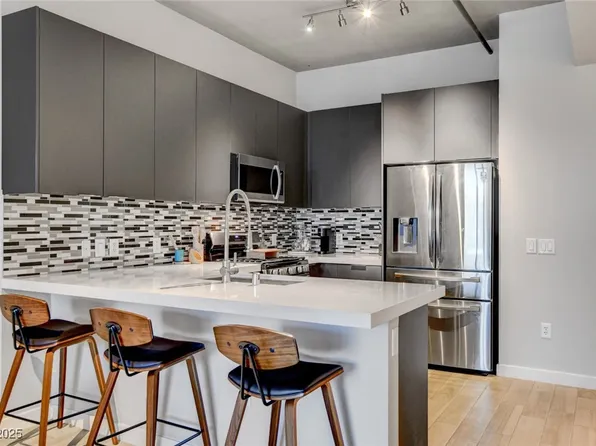 353 E Bonneville Ave Unit 754, Las Vegas, NV 89101