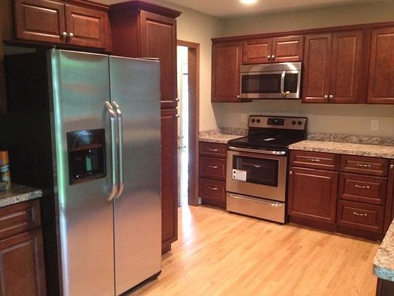 New kitchen w/appliances