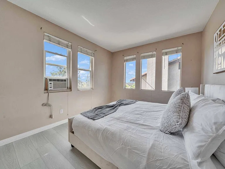 21585 Del Amo St — Photo 21