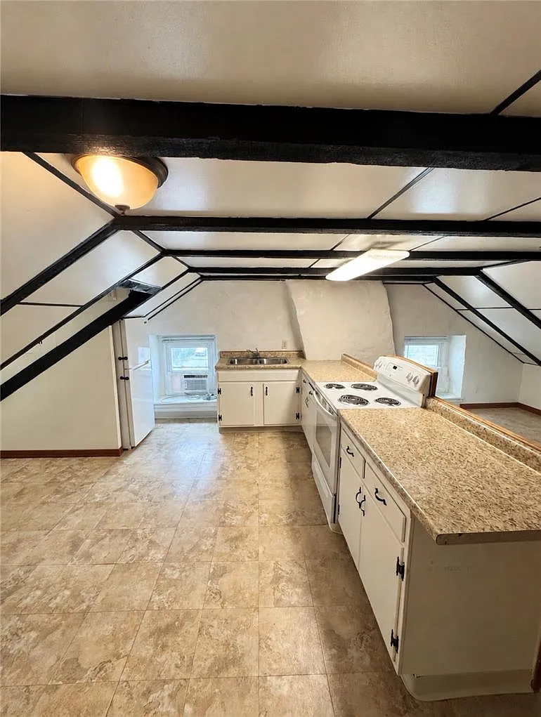 2 bed, 1.0 bath, 865 sqft, $1,550 — Photo 4