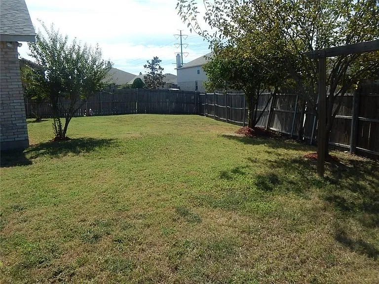 2152 Zion Hl — Photo 10