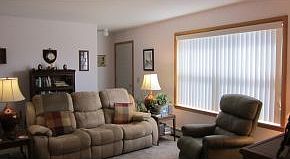 3rd image of 93 Bellview Dr