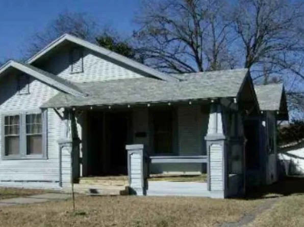 2223 E Houston St, San Antonio, TX 78202