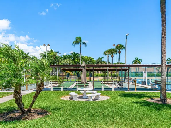 823 Sky Pine Way #K, Greenacres, FL 33415