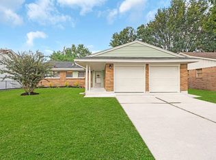 1210 Dunstan Rd, Pasadena, TX 77502