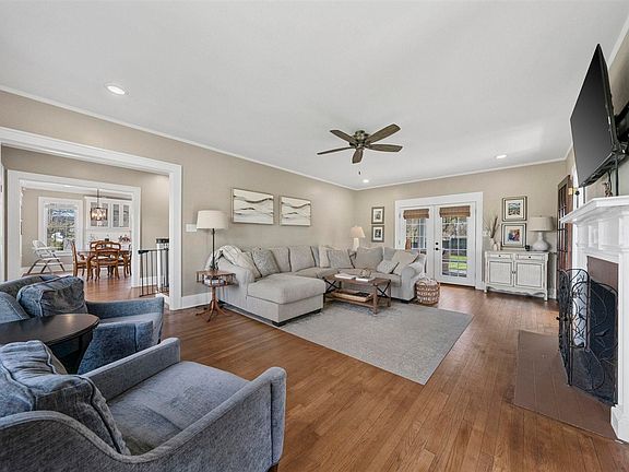 4th image of 1924 Nashville Rd