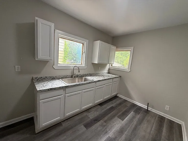 12617 Imperial Ave — Photo 7