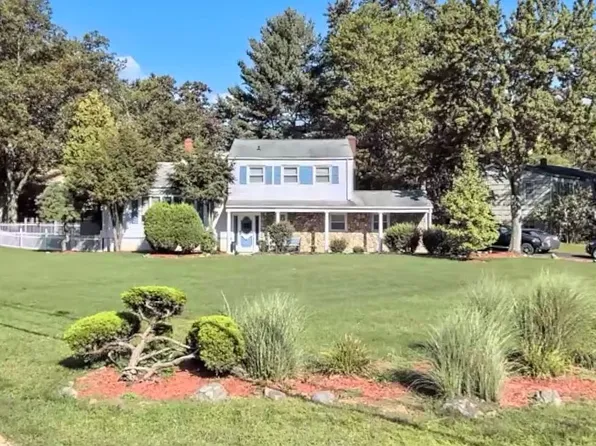 1 Magda Ln, Hillsborough, NJ 08844