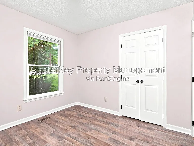 5017 Walton Hill Rd — Photo 17