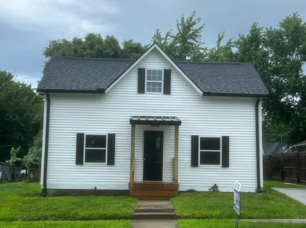 565 W Jackson St, Marshall, MO 65340