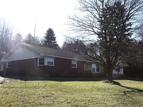 2nd image of 350 S 10th St