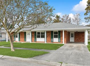 2104 Edgar Dr, Violet, LA 70092