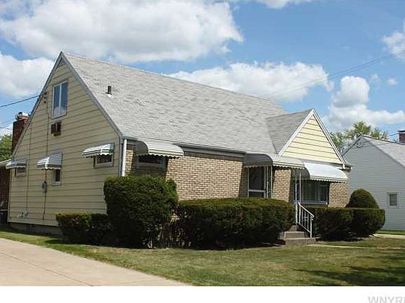3rd image of 162 Joseph St