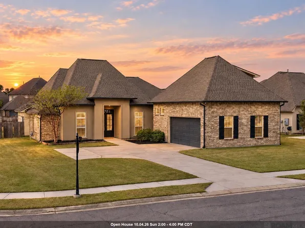 8725 Sandpiper St, Denham Springs, LA 70706