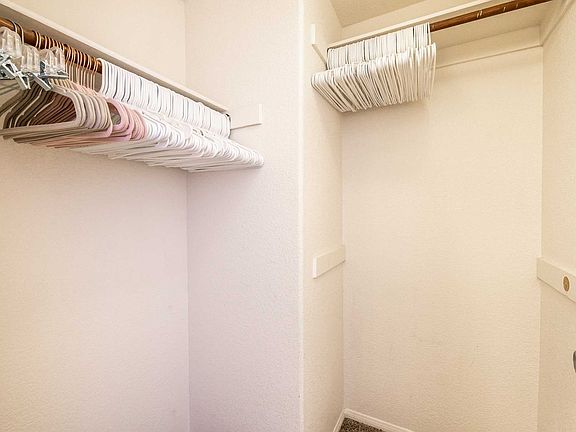 5th image of 363 Seine Way #1312