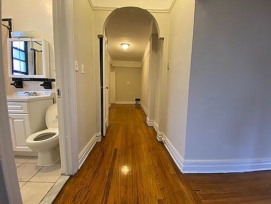 5th image of 45-32 44th St #5RR
