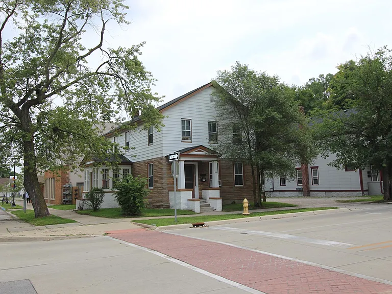 320 N Adams St #2 — Photo 1