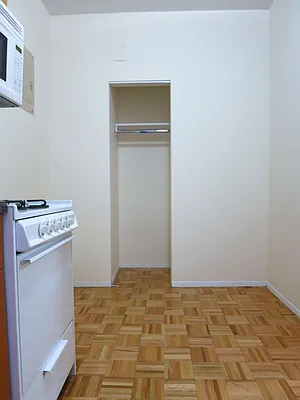 Rented by City & Suburban | media 25