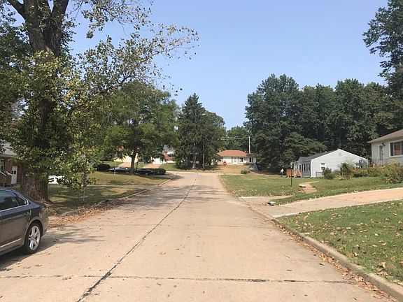 4th image of 527 Averill Ave