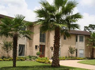 827 Plainwood Dr, Houston, TX 77079