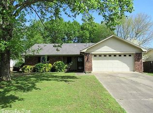27 Sarah Ln, Conway, AR 72032